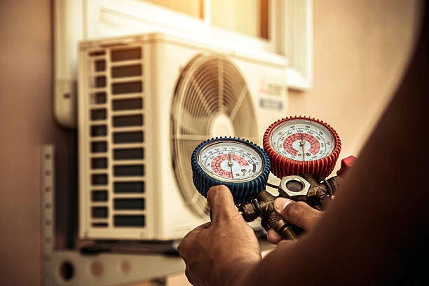 Professional Hvac Installation technician working in Amherst, NH